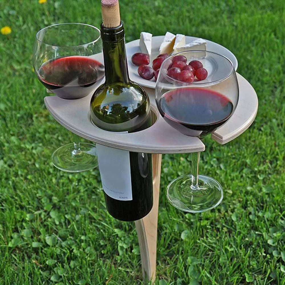 Tragbarer Picknicktisch aus Holz mit Weinhalter & Erdspiess
