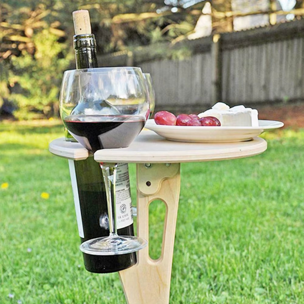 Tragbarer Picknicktisch aus Holz mit Weinhalter & Erdspiess