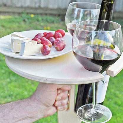 Tragbarer Picknicktisch aus Holz mit Weinhalter & Erdspiess